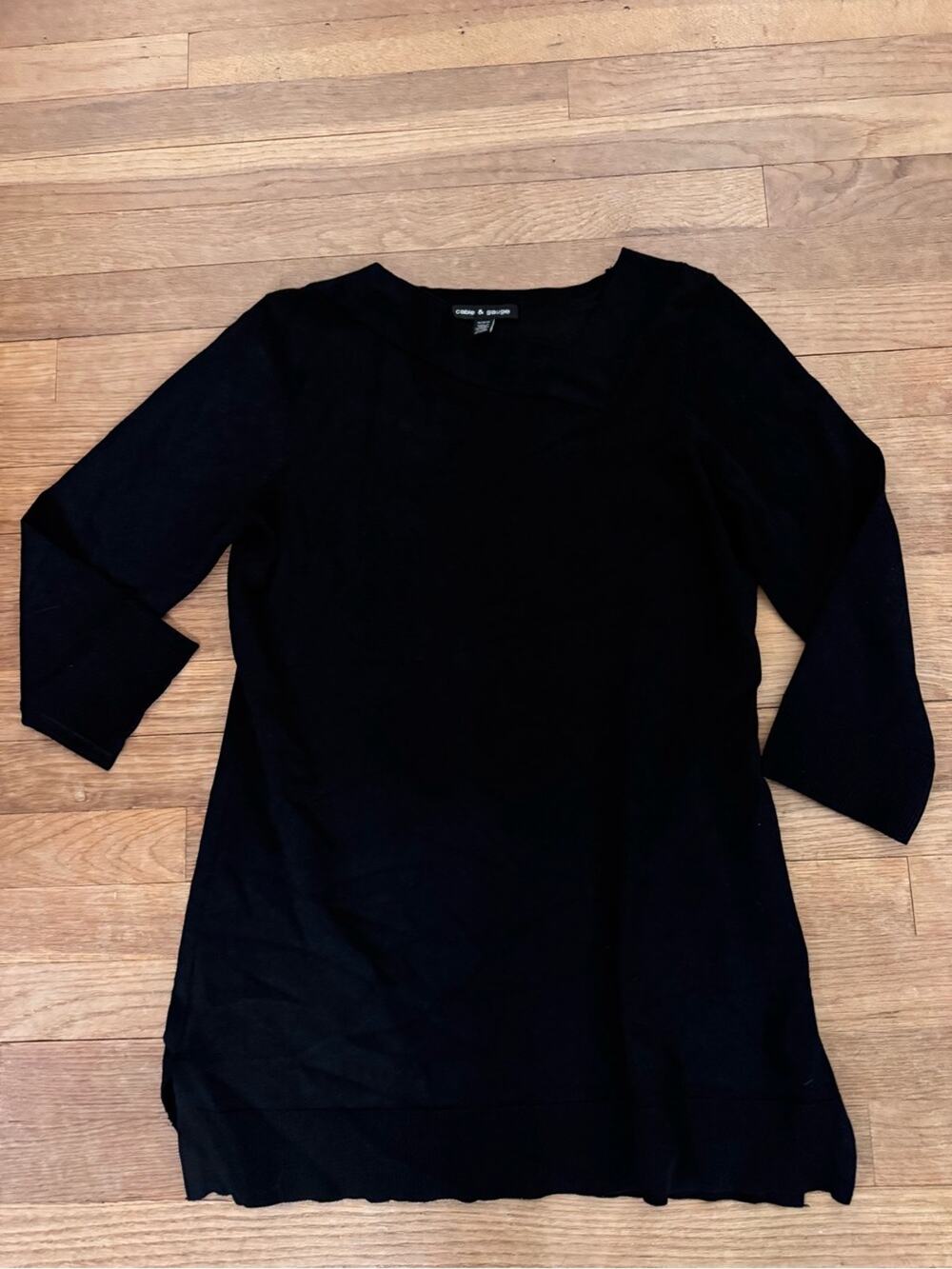 Cable & Gauge Women's Black Tunic - Size M
b65